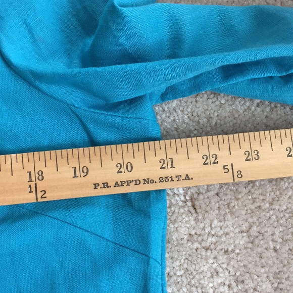 NWOT Linen-cotton blend long.-sleeved tunic. - Picture 4 of 7